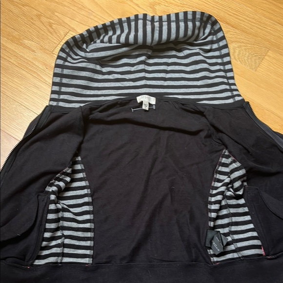 Women's Black Striped Hoodie with Side Pockets - Picture 8 of 9